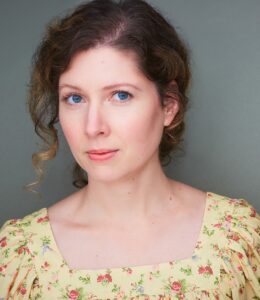Caitlin Headshot